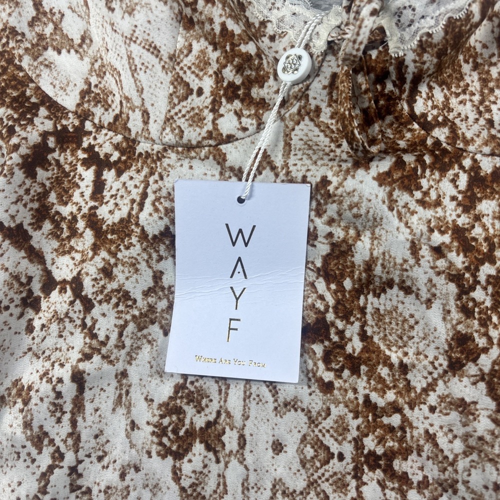 NWT WAYF Women's Melissa Lace Trim Sweetheart Top Python Print Brown Size XS - Picture 2 of 12
